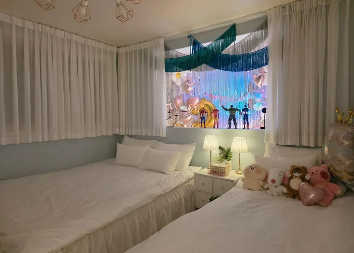 광화문&덕수궁도보가능 ㅣ가족환영ㅣ킹베드ㅣ취사가능ㅣ전통시장 ㅣ레스토랑거리 ㅣ공항버스&지하철 도보5분 ㅣ1층에서 2계단 내려가는아파트 ㅣ